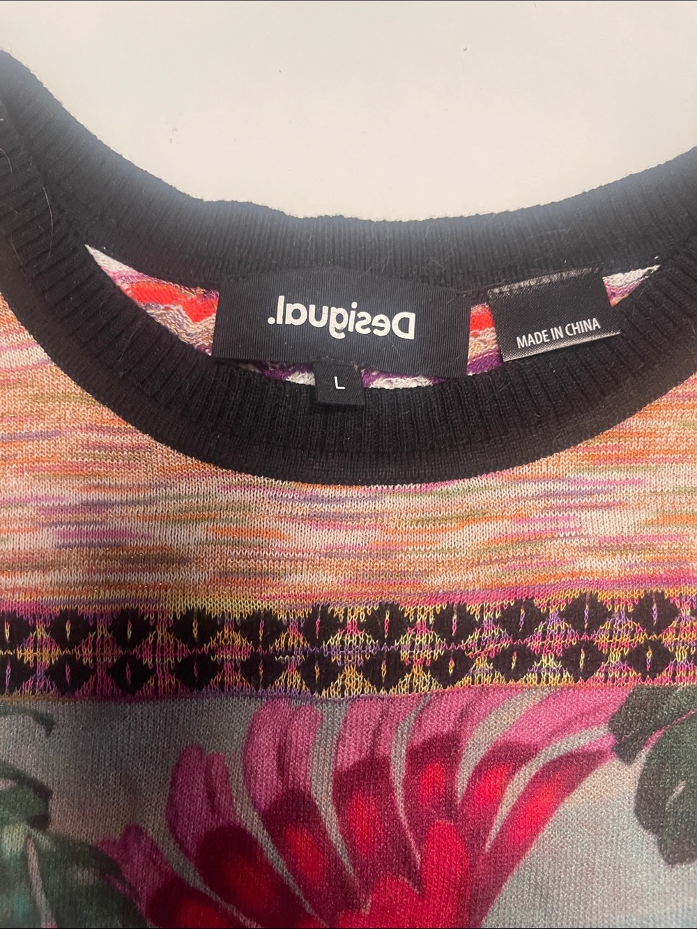 Desigual Pink Multi Parrot Floral Short Sleeve Tee BNWOT - Picture 3 of 4